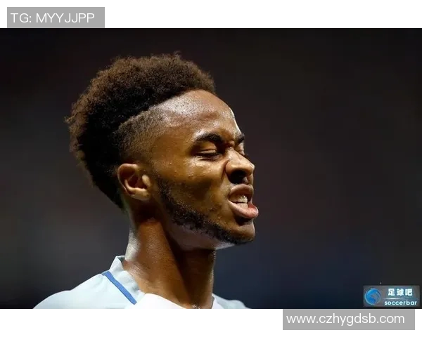 足球球星精彩滑铲动作卡通版呈现展示个性与技巧的瞬间